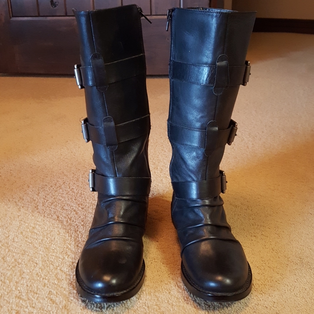 BCBG BOOTS - Picture 2 of 7